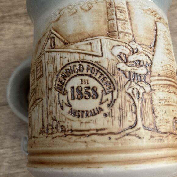 Bendigo Pottery Mug Graham Masters 2003 Low Relief Stoneware Australia - Picture 5 of 10
